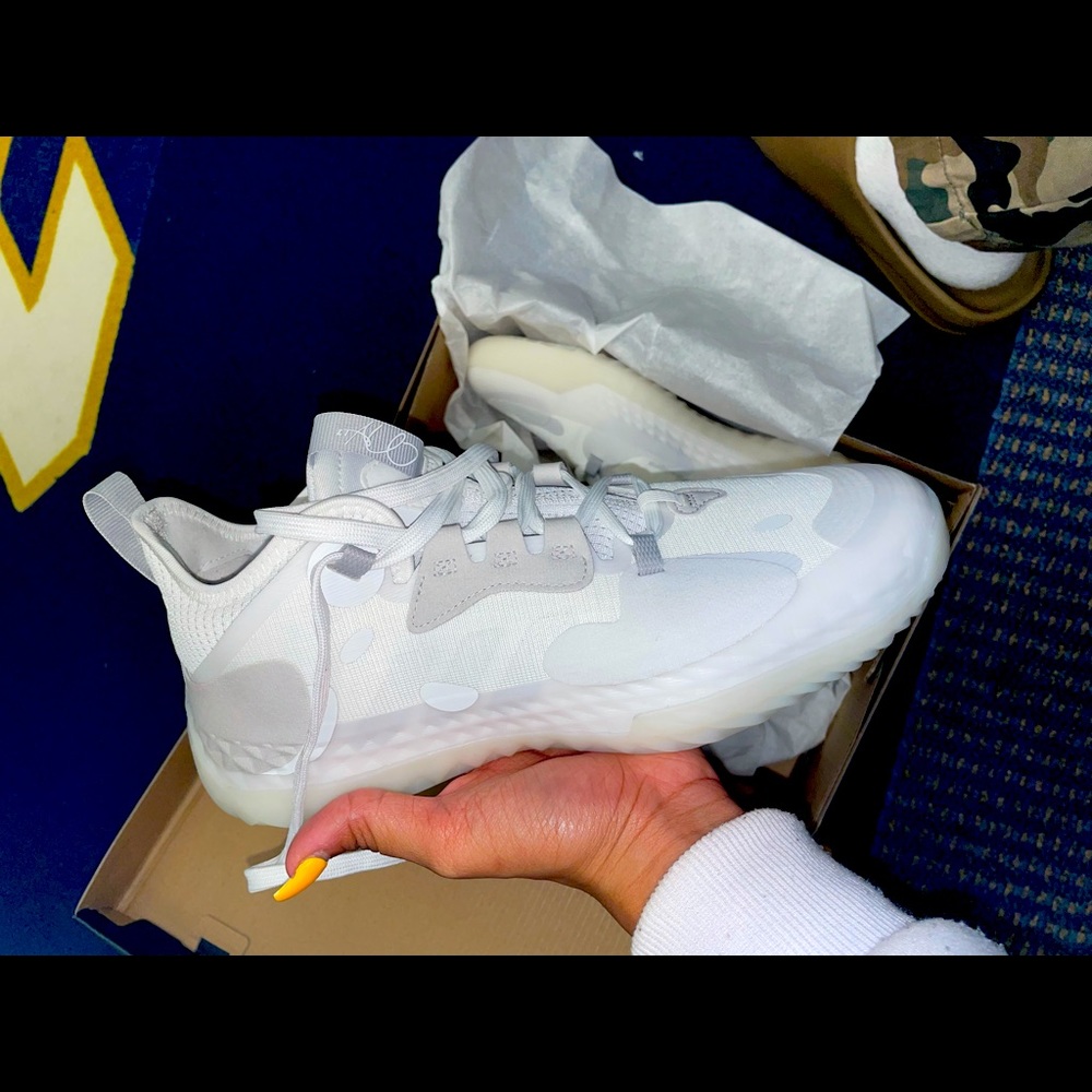 JAMES HARDEN VOL 5 (brand new)